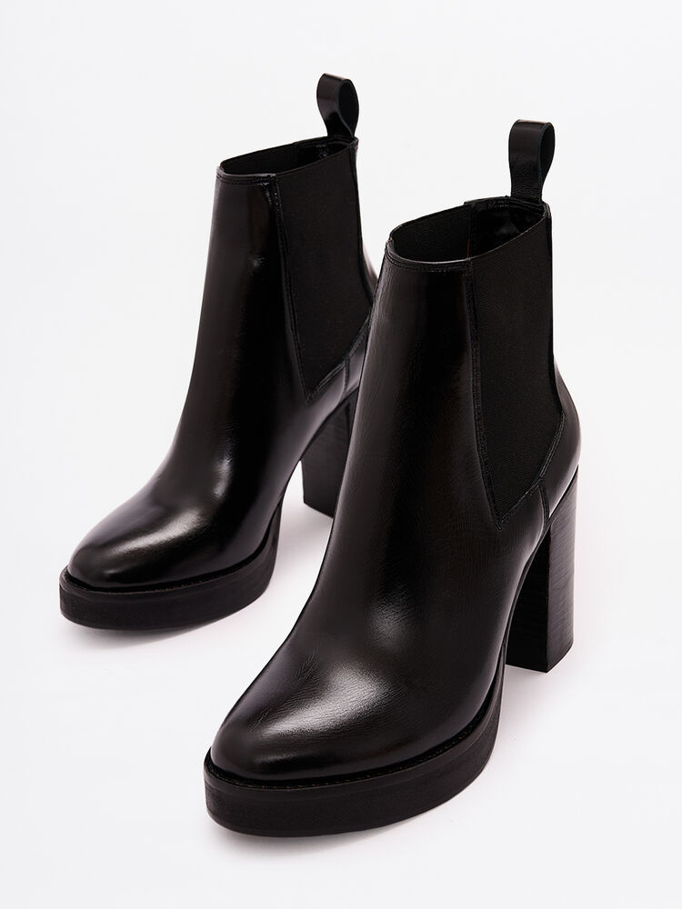 Bota Juliane