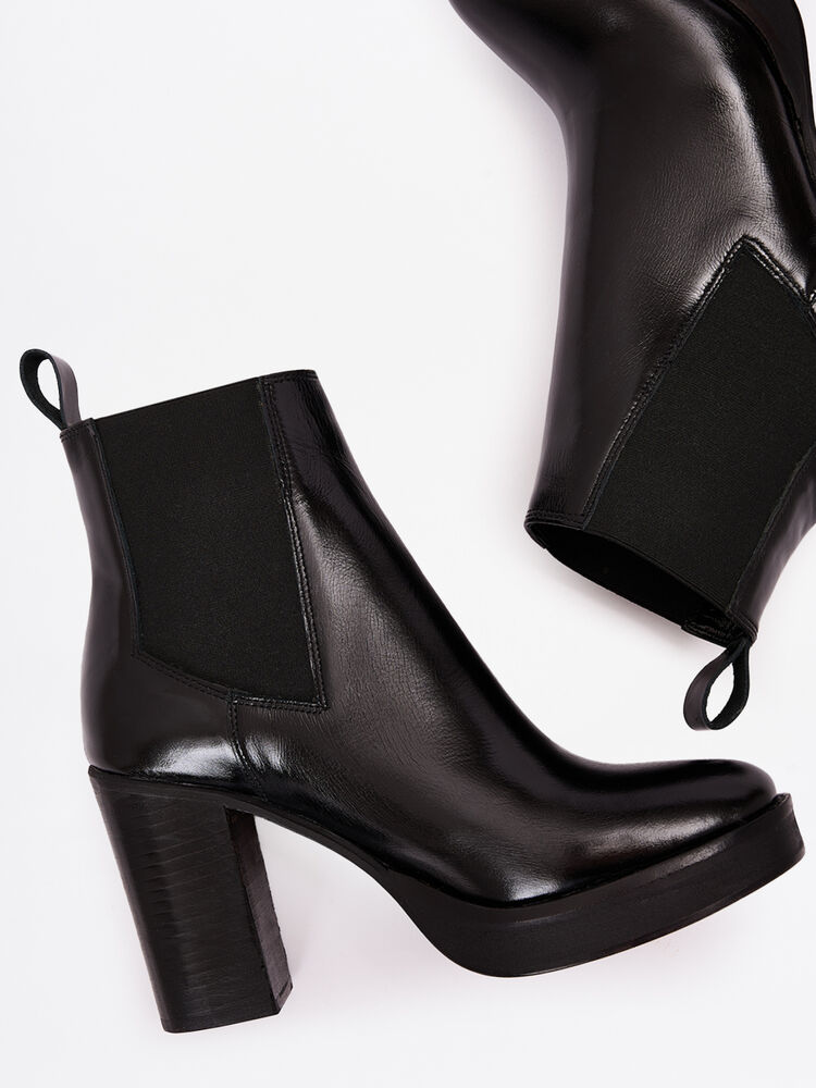 Bota Juliane
